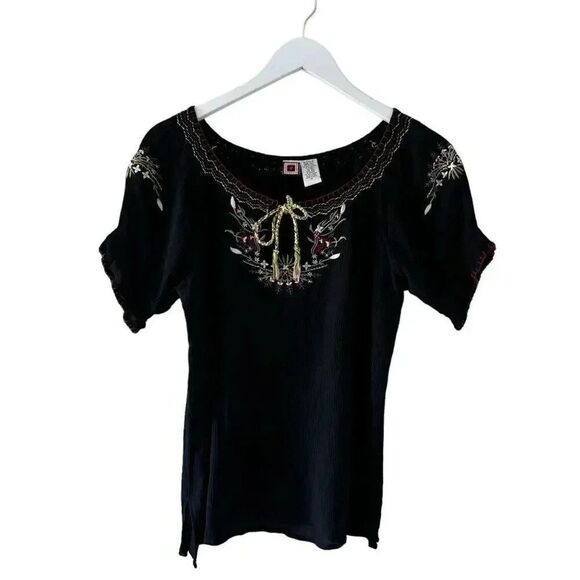 Forbidden Black Embroidered Floral Western Short Sleeves Bohemian Top SZ M #2218 - Picture 1 of 14